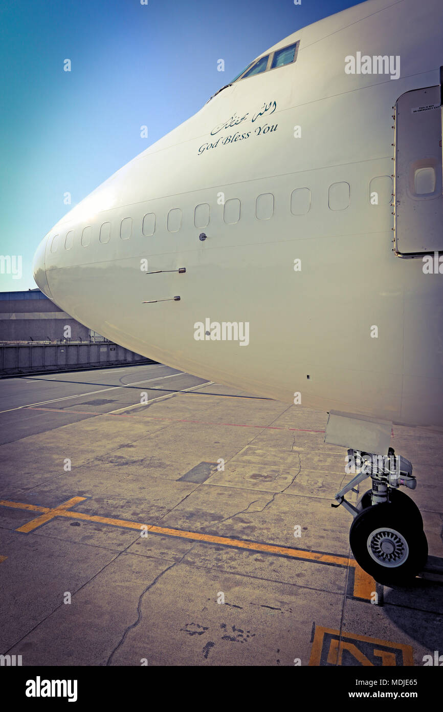 Boeing 747-400 Freighter SF stationné à la rampe de chargement Banque D'Images