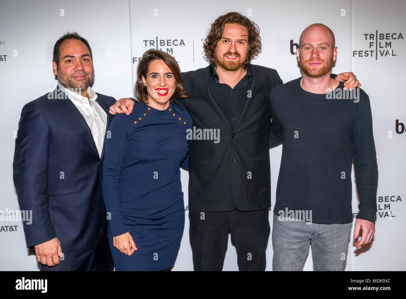 New York, États-Unis, 19 avril 2018. Directeur du Chili Che Sandoval (2e R) pose le long avec les producteurs Gregorio Gonzalez (L), Florencia Larrea et Lucas Engel au Tribeca Film Festival 2018 Première mondiale de leur film 'Dry Martina' dans la ville de New York. Photo par Enrique Shore​ / Alamy Live News Banque D'Images