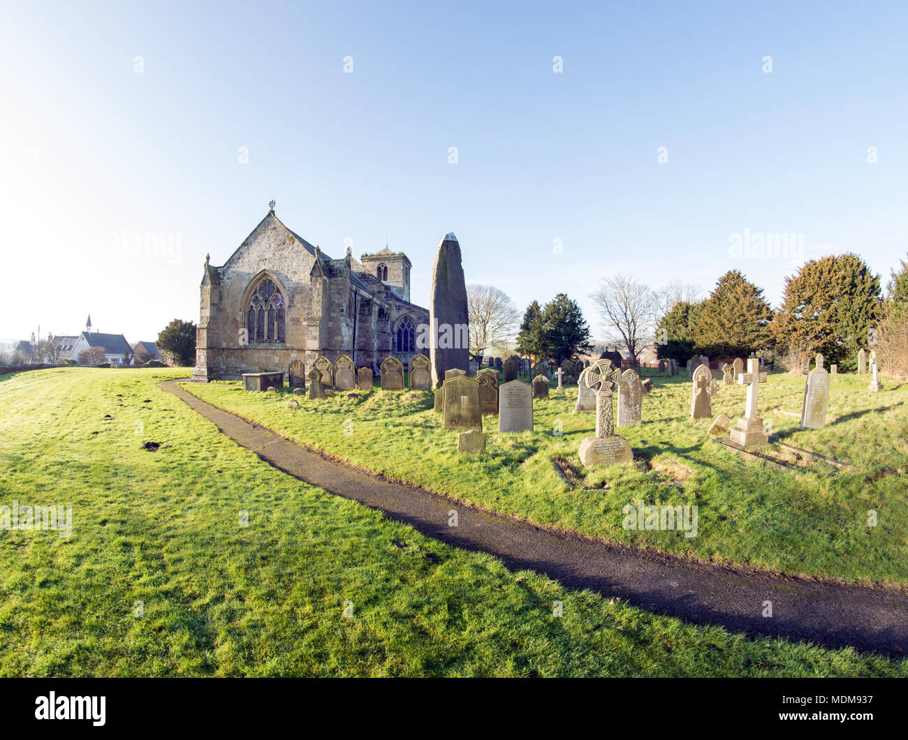 Rudston et église monolithe, Rudston, East Yorkshire UK Banque D'Images