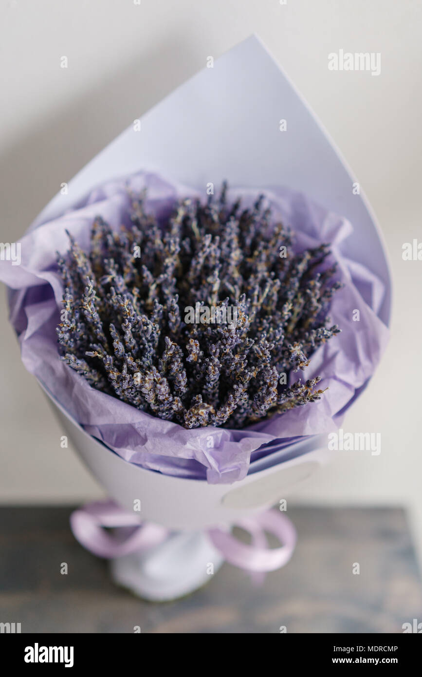 Magnifique Bouquet De Lavande Table Fleurs Séchées