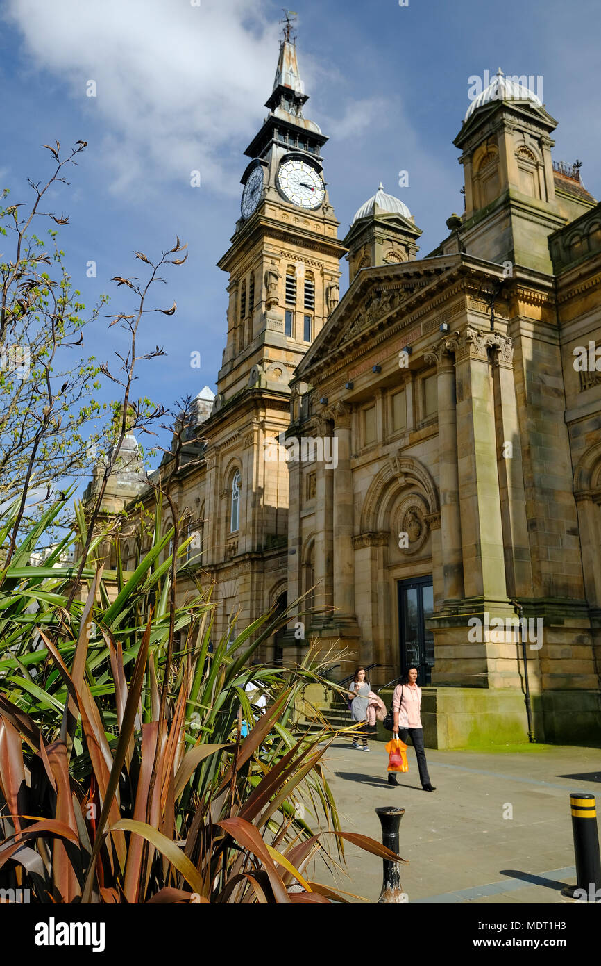 L'Atkinson Art Gallery et de la bibliothèque dans le centre de Southport Banque D'Images