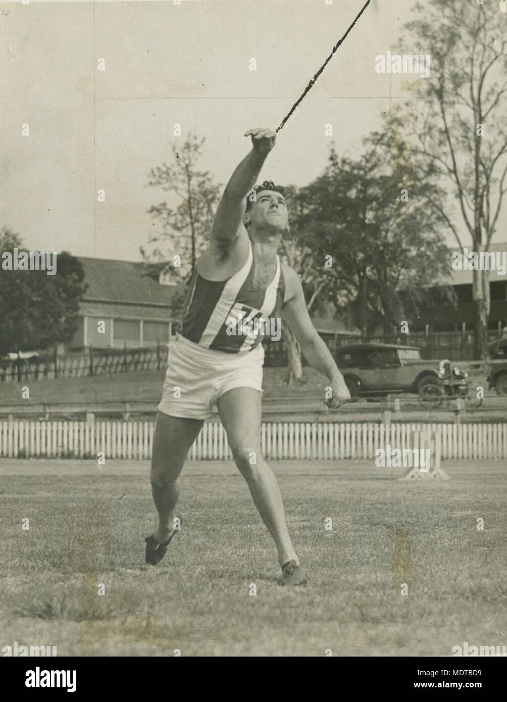 Lanceur de javelot C O'Neill à Lang Park, Brisbane. Adresse : Brisbane, Queensland, Australie Date : Sans Date Description : vainqueur du javelot, Discus et événements. Pentathlon Banque D'Images