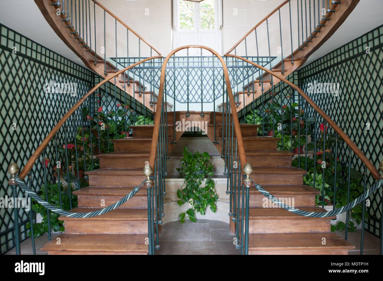 France Chatenay Malabry Maison De Chateaubriand Escaliers La Vallee Aux Loups Photo Stock Alamy France Chatenay Malabry Maison De Chateaubriand Escaliers La Vallee Aux Loups Photo Stock Alamy