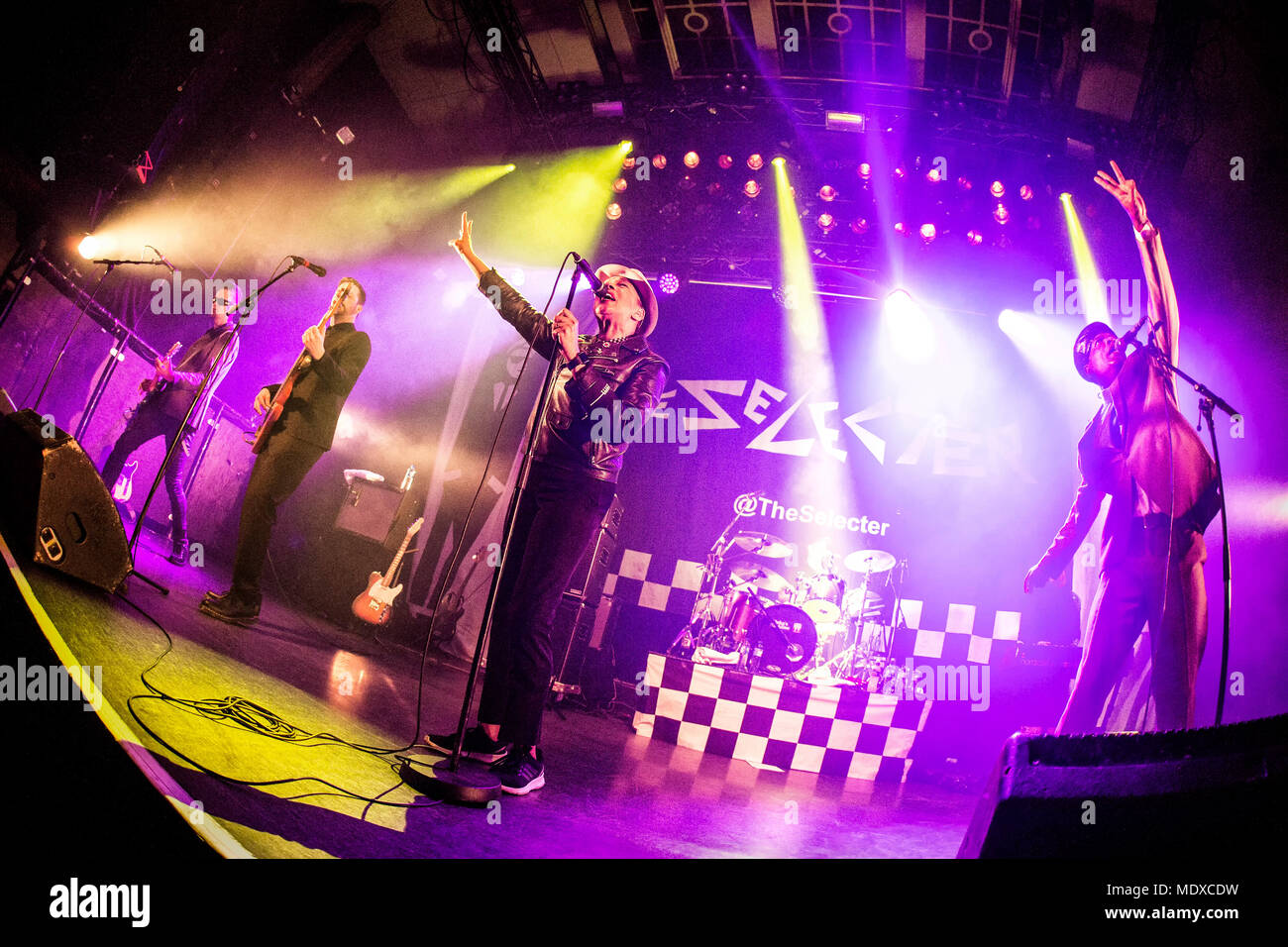 La Norvège, Oslo. 20 avril 2018. L'Anglais ska The Selecter effectue un concert live de la Rockefeller à Oslo. Ici singer Pauline noir est vu sur scène avec Arthur Hendrickson. (Photo crédit : Gonzales Photo - Terje Dokken). Gonzales : Crédit Photo/Alamy Live News Banque D'Images