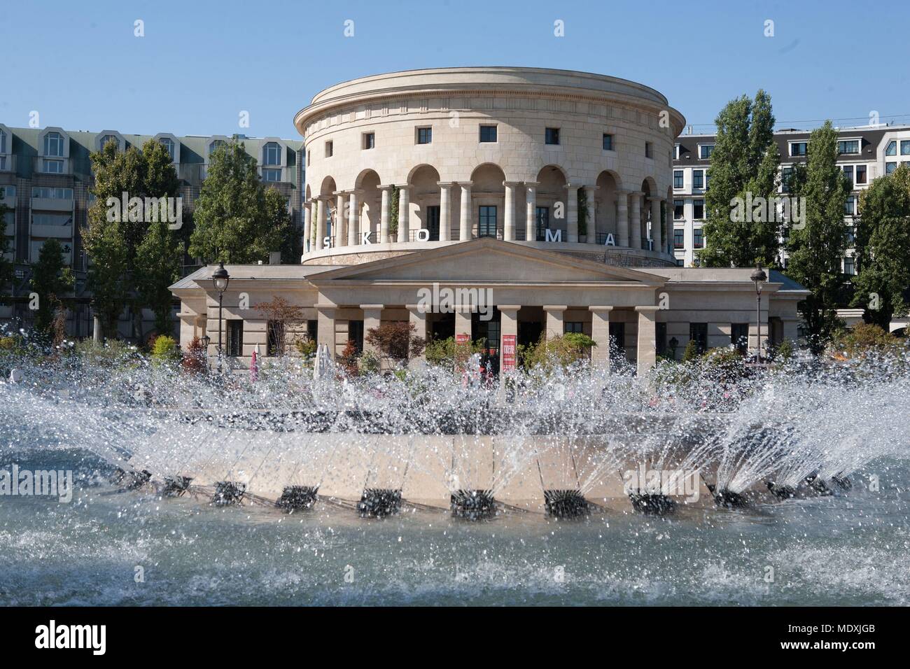 Paris, bassin de la Villette, rotonde, Claude Nicolas Ledoux, pavillon d'octroi, ancien barriere de Paris, métro Stalingrad, Banque D'Images