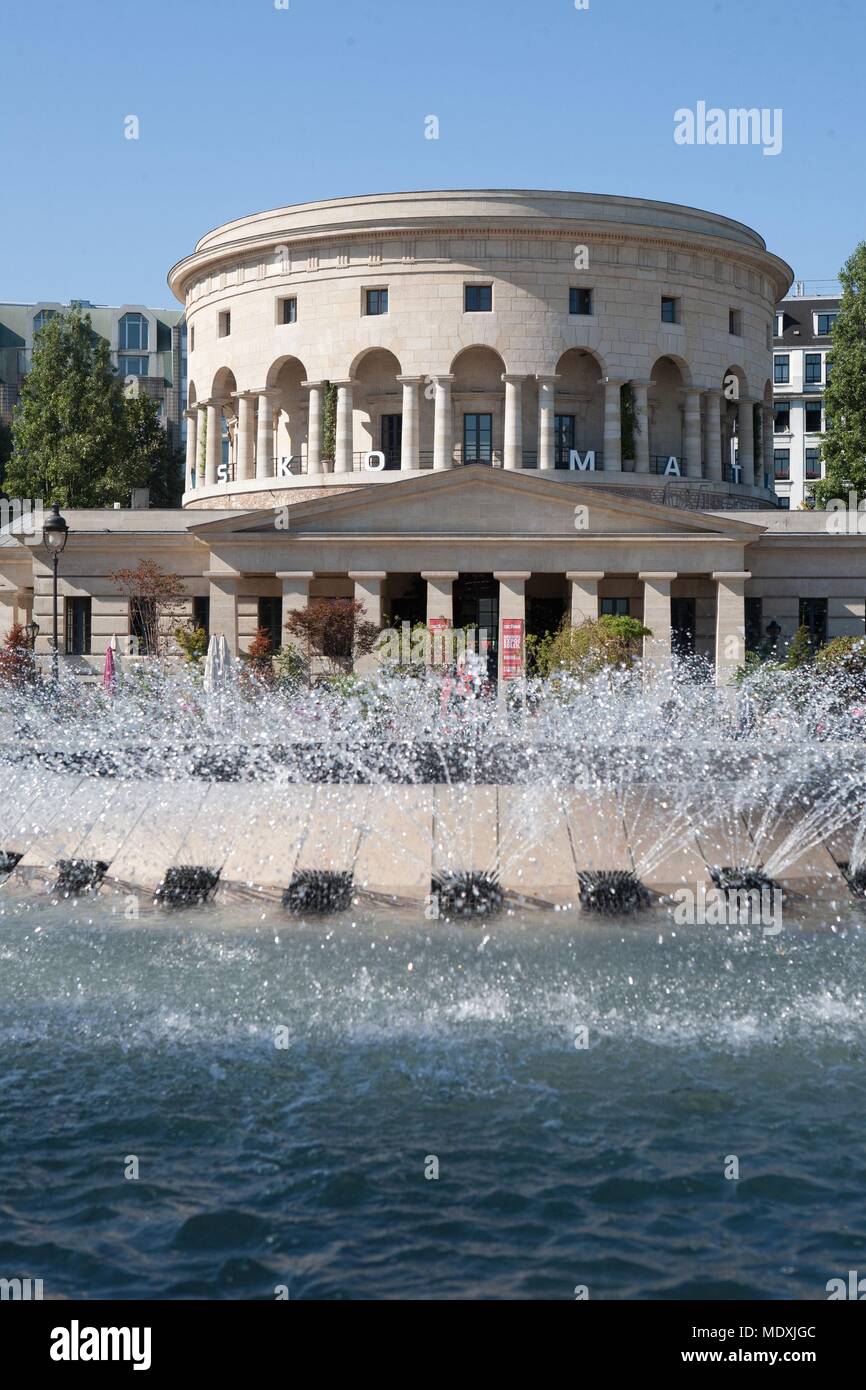 Paris, bassin de la Villette, rotonde, Claude Nicolas Ledoux, pavillon d'octroi, ancien barriere de Paris, métro Stalingrad, Banque D'Images