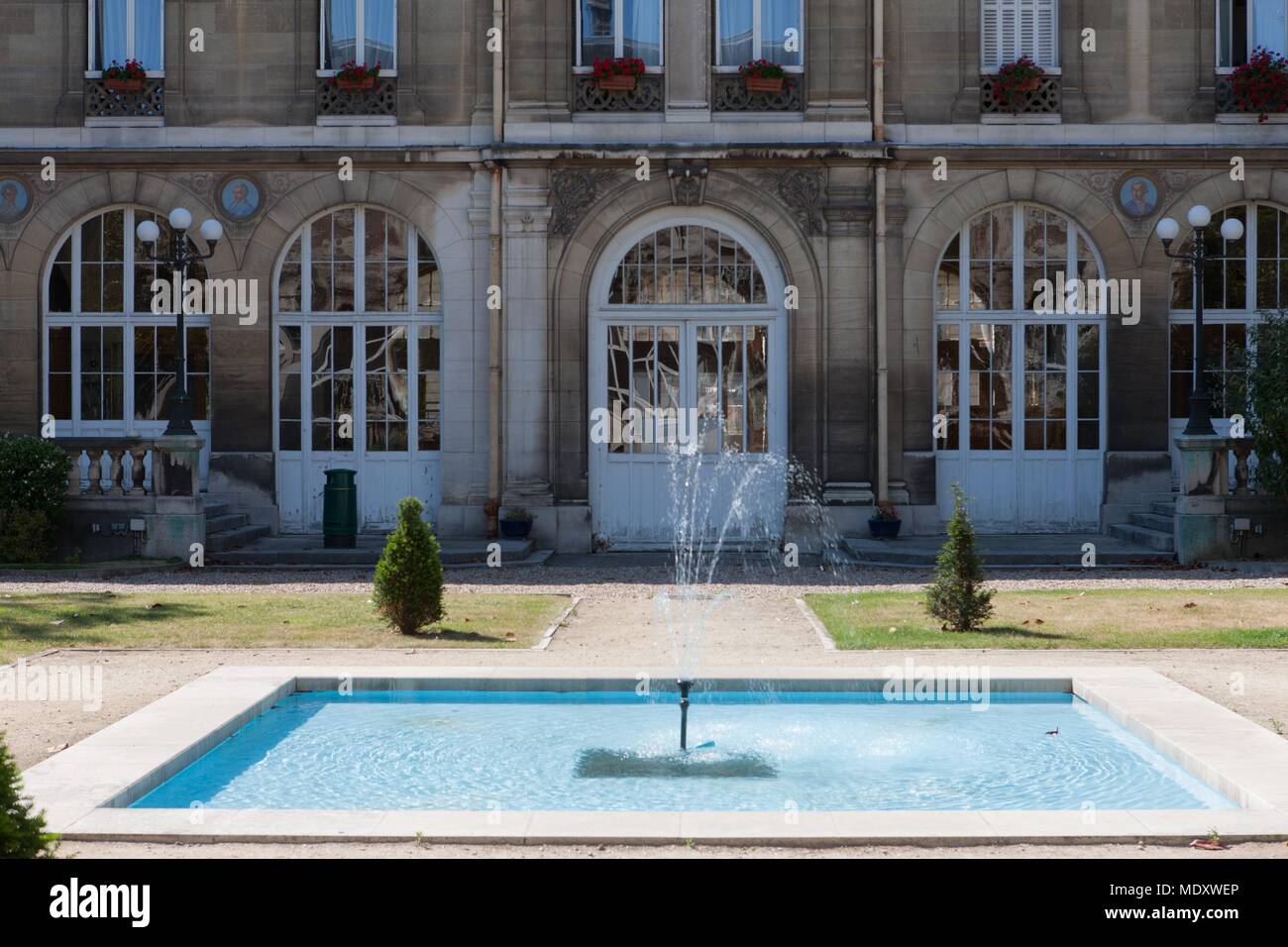 Paris, 107 rue de la pompe, lycée Janson de Sailly, cour d honneur, Banque D'Images