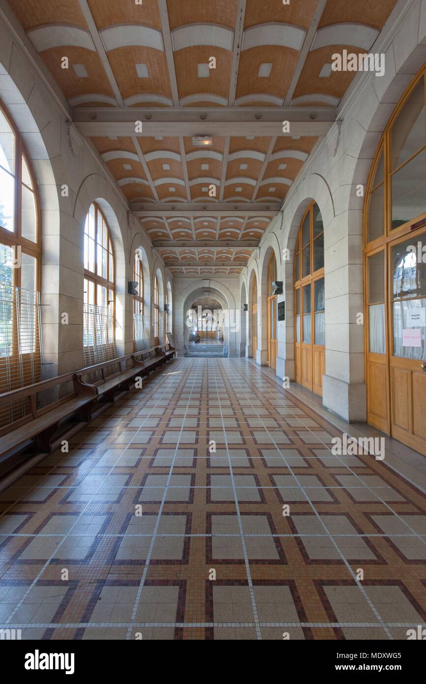 Paris, 107 rue de la pompe, lycée Janson de Sailly, galerie, d'instruments de physique anciens, Banque D'Images