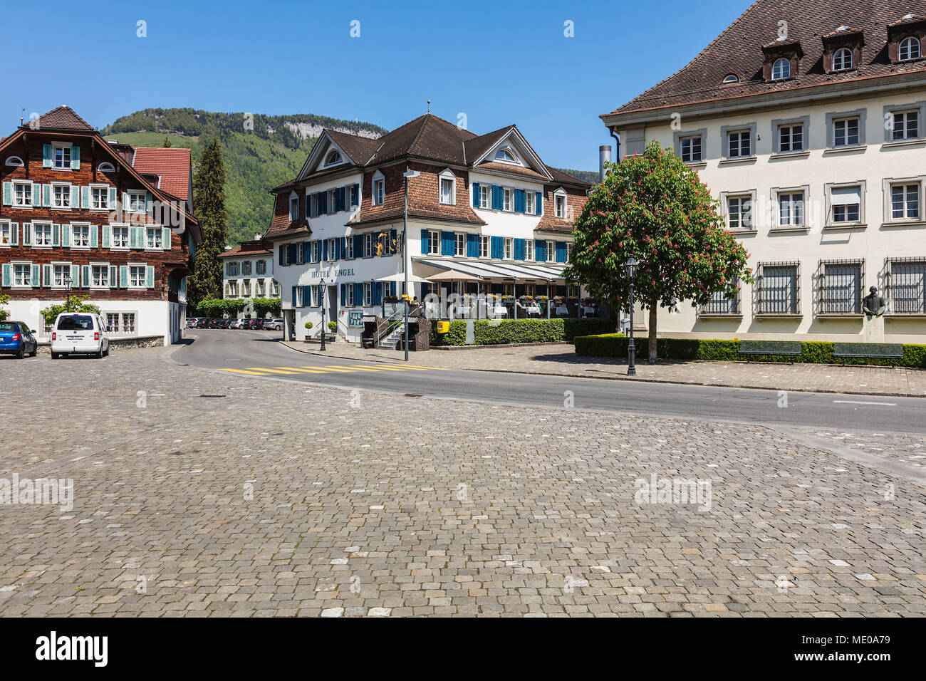 Stans, Suisse - 8 mai, 2016 : la vue de Dorfplatz carrés dans la partie centrale de la ville de Stans. La ville de Zürich est la capitale de la c Banque D'Images