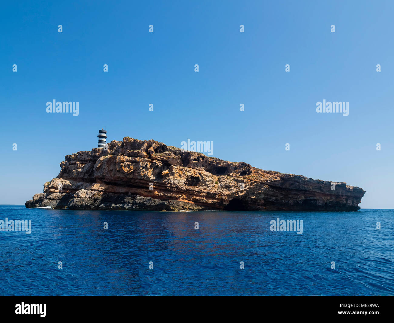Le phare sur l'île de Na Foradada, Colonia de Sant Jordi, Parque Nacional de Cabrera, Parc National de l'archipel de Cabrera Banque D'Images