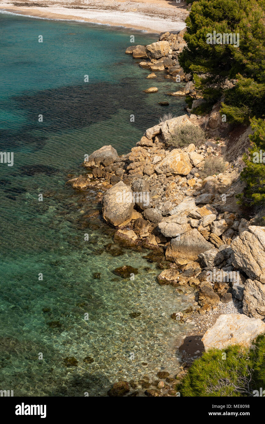 Entre Altea et Calpe le Mascarat avec ses eaux turquoise de côte, Altea, Costa Blanca, Alicante province, Espagne Banque D'Images