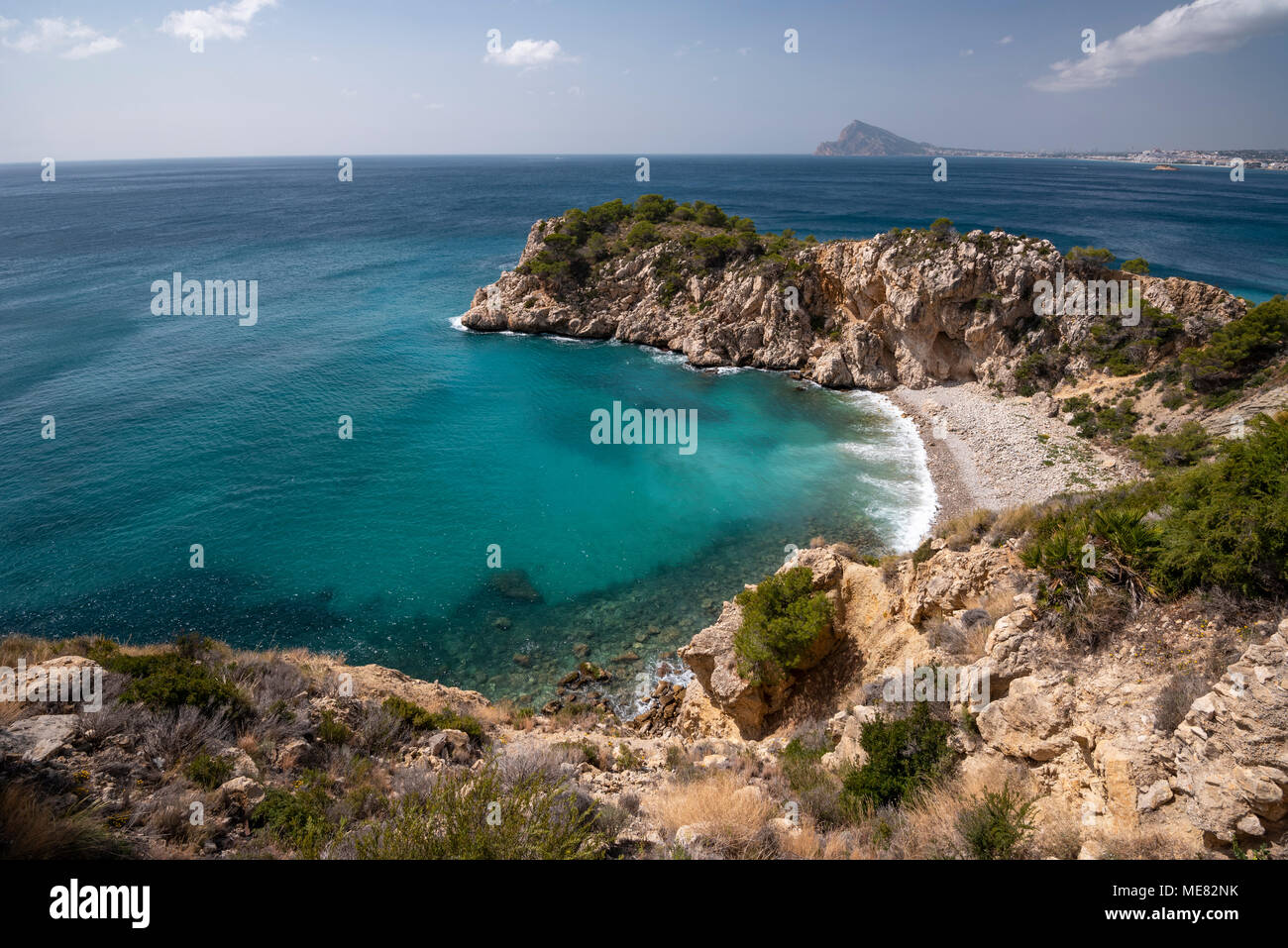 Entre Calpe et Altea Mascarat le point avec ses plages d'eau turquoise, Altea, Costa Blanca, Alicante province,Espagne Banque D'Images