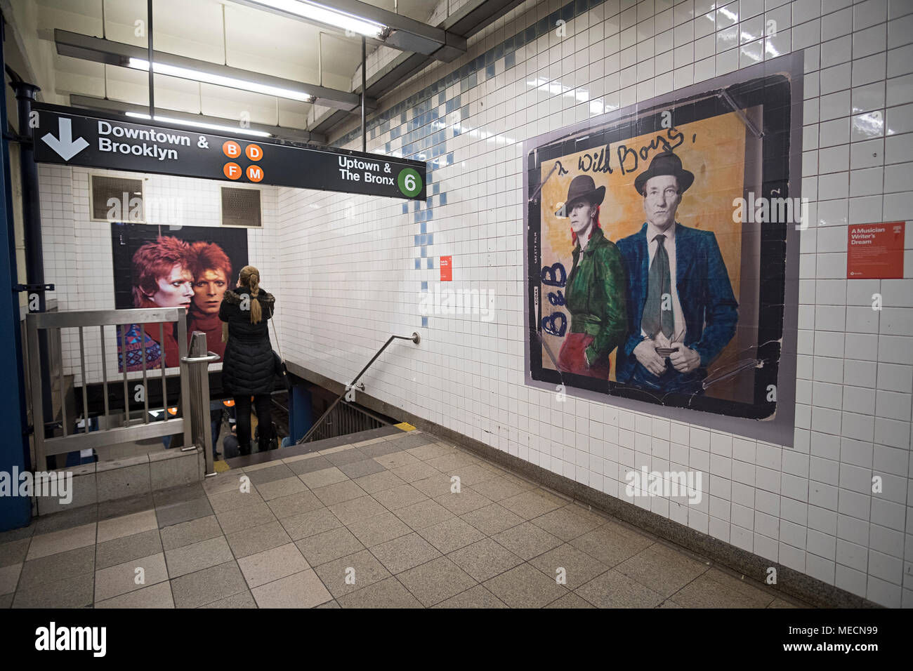 David Bowie photos & graphiques à l'arrêt de métro Broadway - Lafayette dans Greenwich Village à Manhattan, New York City Banque D'Images