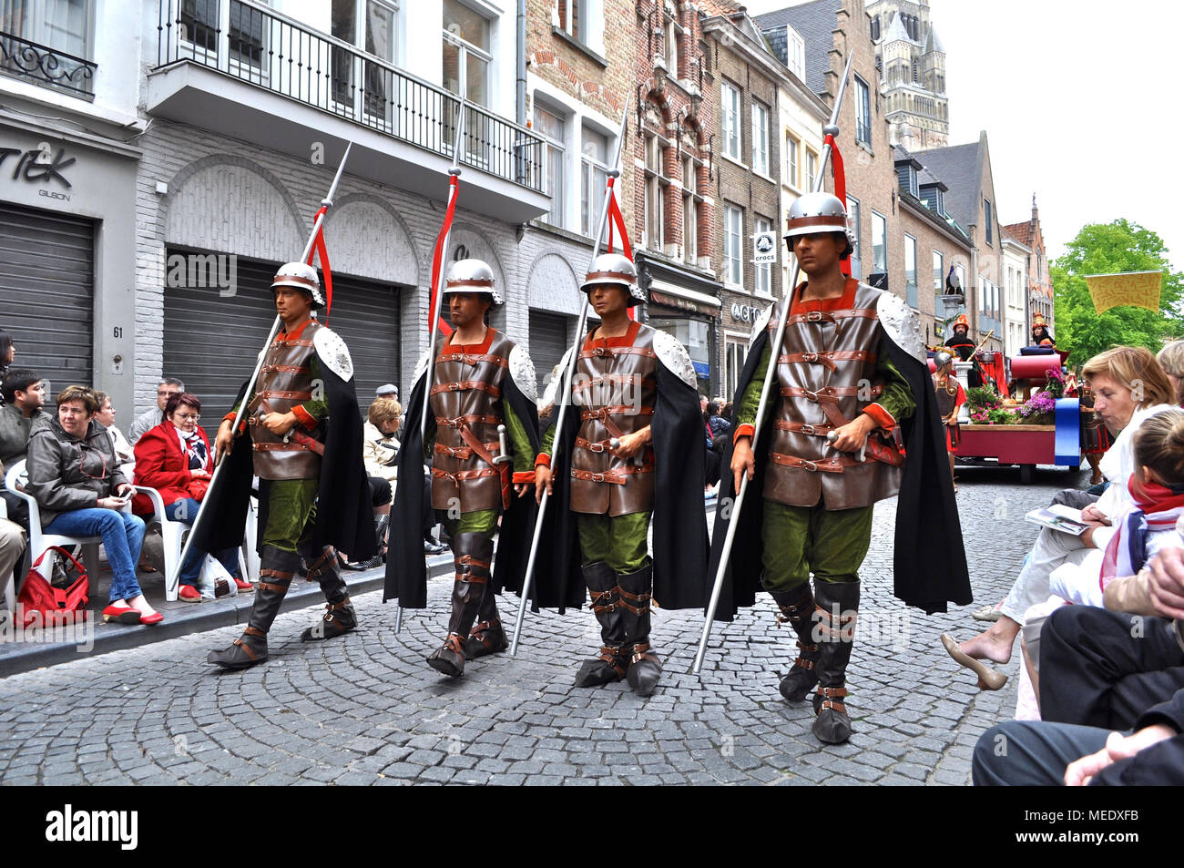 Bruges, Belgique. La Procession du Saint-Sang (Heilig Bloedprocessie), une grande procession catholique religieuse le jour de l'Ascension Banque D'Images