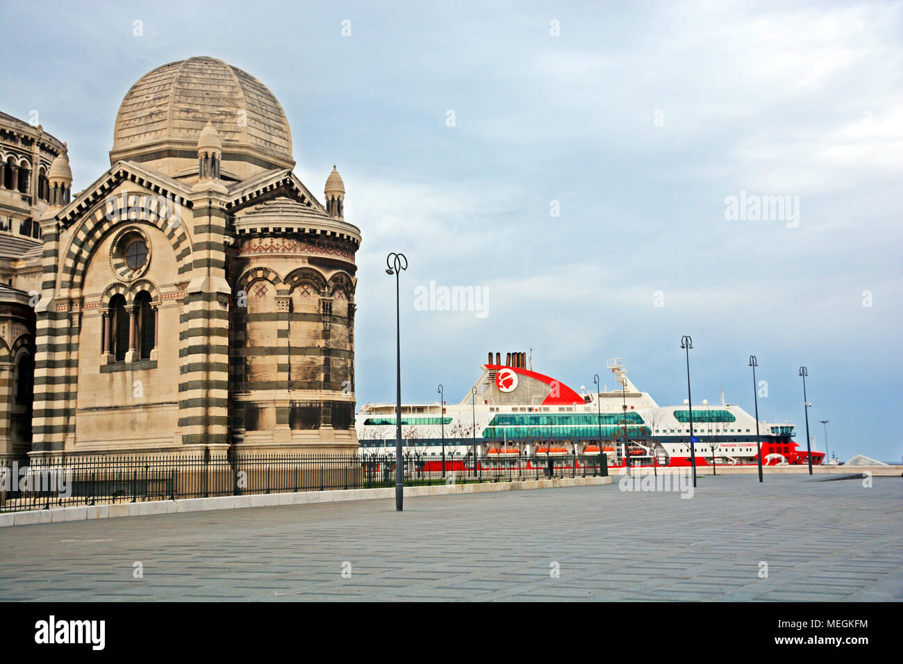 Port de commerce marseille Banque de photographies et d’images à haute