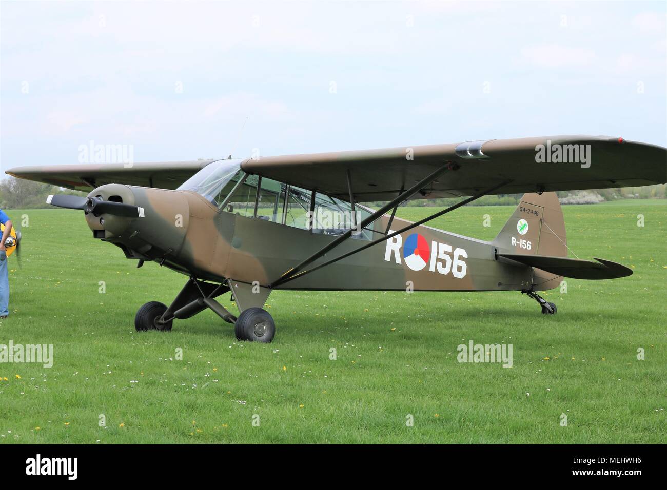 , Bicester Oxfordshire, UK. 22.04.2018. Dimanche Scramble 'Drive il Day' à Bicester Patrimoine qui est une base de la RAF ex historique afficher les véhicules classiques qui comprenait des voitures, camions, motos, voitures, avions et véhicules d'incendie. Credit : Michelle Ponts/Alamy Live News. Banque D'Images