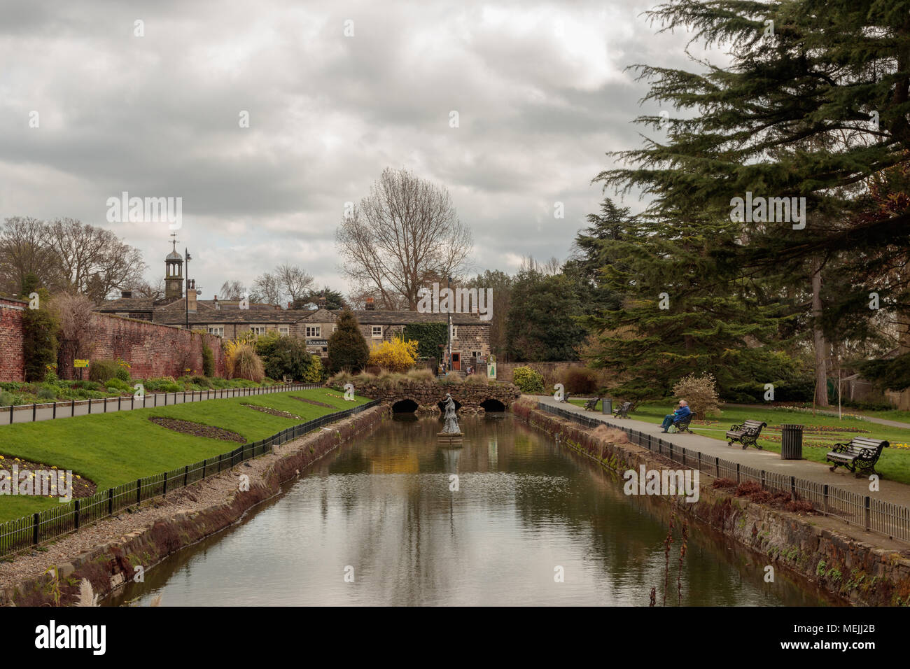 Voir d'eau, jardins, parc Roundhay Canal Banque D'Images