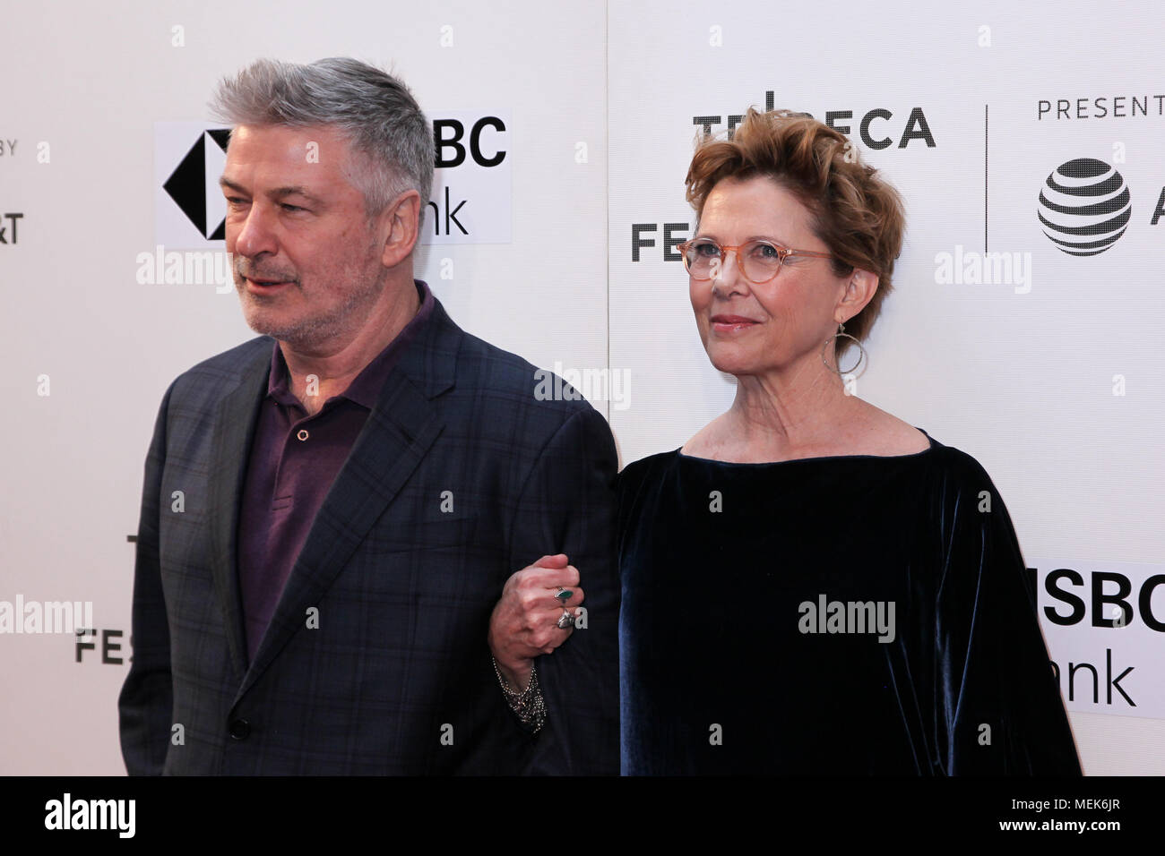 NEW YORK, NY - 21 avril : Alec Baldwin et Anette Bening assiste à 'La Mouette' premiere pendant le Festival du film de Tribeca 2018 Tribeca CCMB au CIP Banque D'Images
