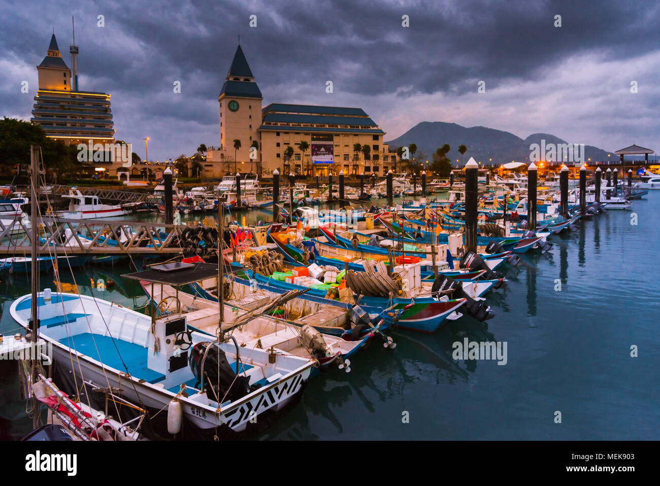 Taiwan - Taipei,novembre 23,2017 : Tamshui Fisherman's Wharf et Lover's bridge célèbre place dans le district de Tamshui Banque D'Images