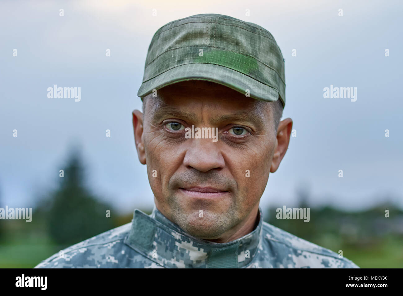 Portrait de soldat grave face, Close up. Banque D'Images