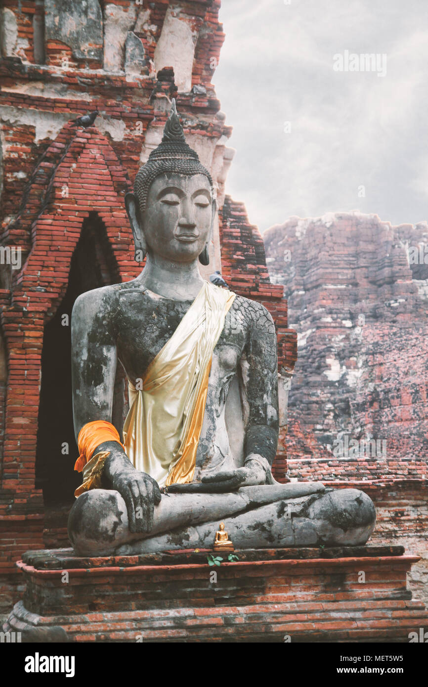 Statue de Bouddha Ayutthaya près de Bangkok, Thaïlande Banque D'Images