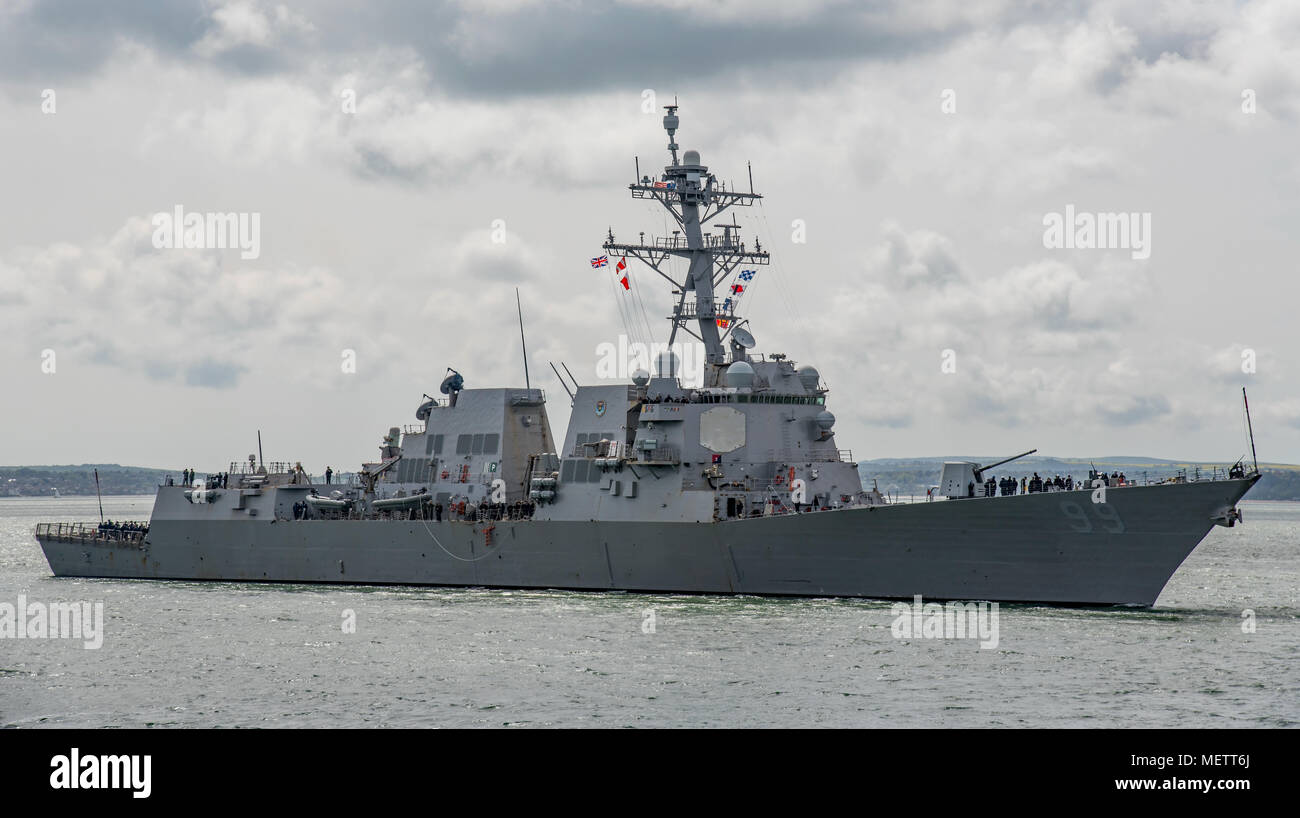 Portsmouth, Royaume-Uni. 23 avril, 2018. USS Farragut a US Navy, la classe Arleigh Burke, destroyer lance-missiles, fait une brève visite à la base navale de Portsmouth. Crédit : Neil Watkin / Alamy Live News Banque D'Images