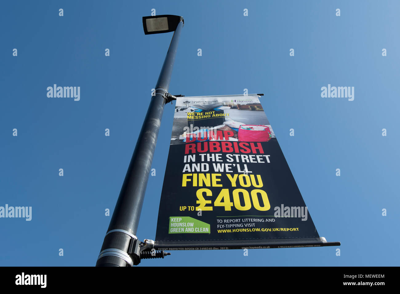 London hounslow avertissement de l'affiche d'une amende de 400 £ pour déverser les ordures dans la rue Banque D'Images