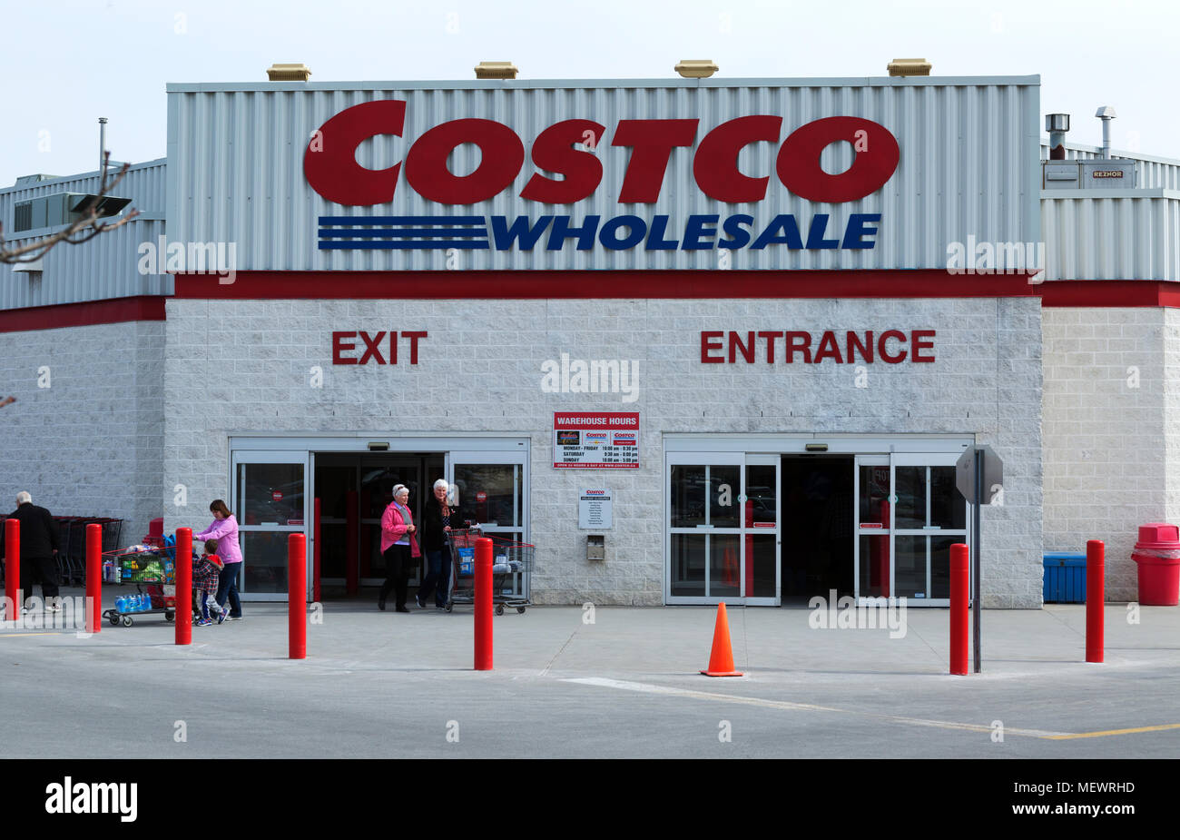 Entrée privée et signe de Costco Wholesale Store Banque D'Images