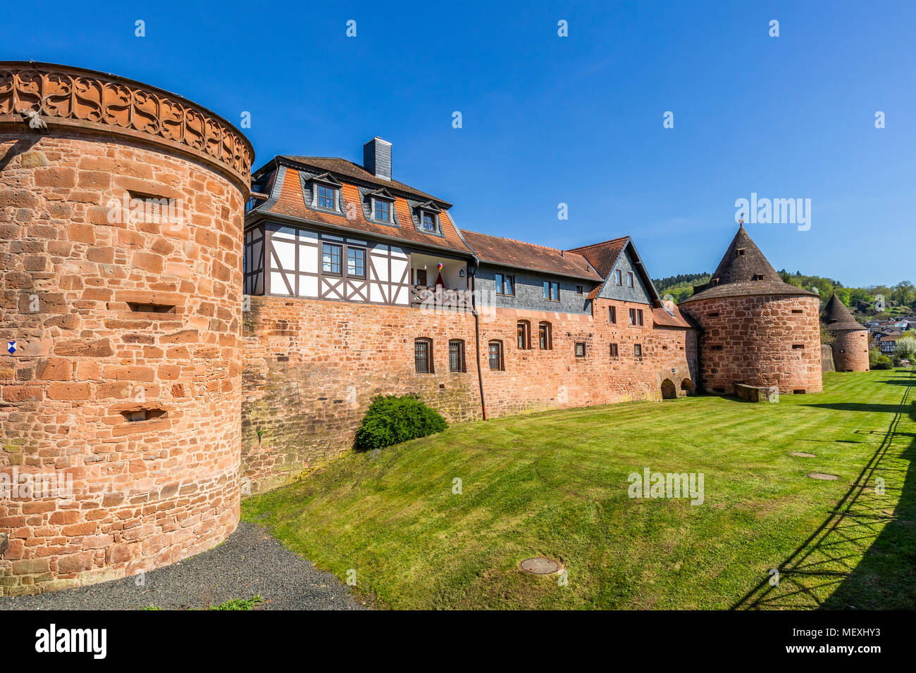 Mur de la ville en centre-ville historique de Büdingen, Hesse, Germany, Europe Banque D'Images