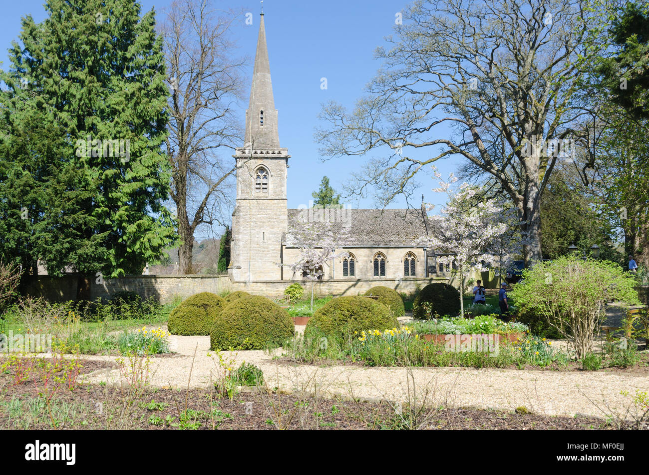 L'église paroissiale de Saint Mary Lower Slaughter dans le joli village de Cotswold de Lower Slaughter dans le Gloucestershire, Royaume-Uni Banque D'Images