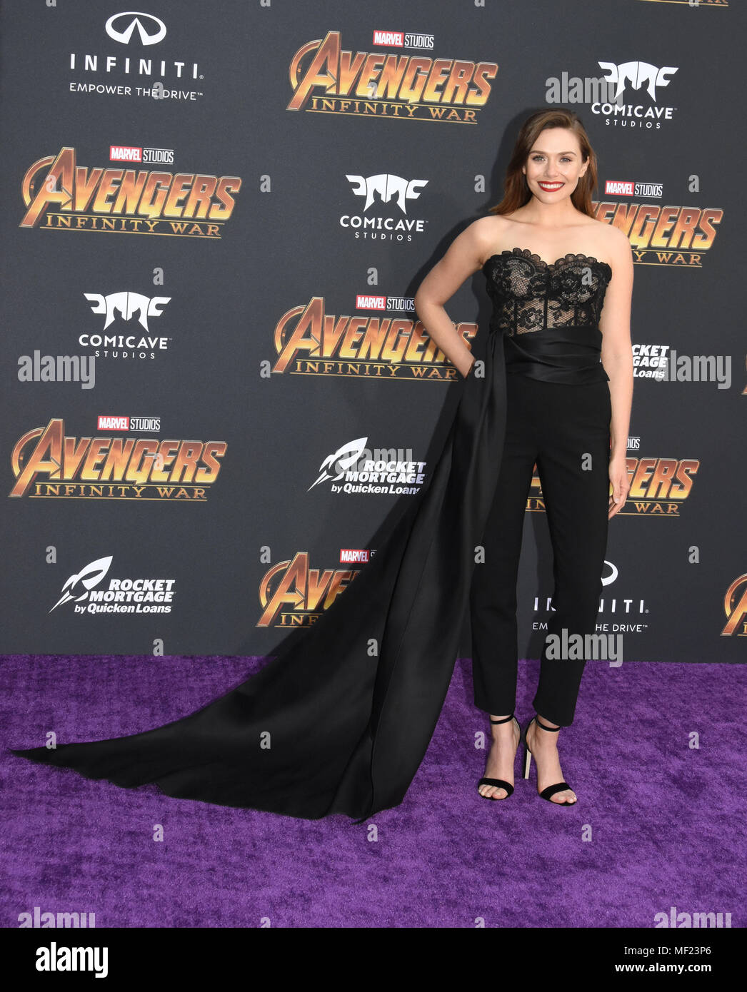 Los Angeles, Californie, USA. 23 avril, 2018. L'actrice Elizabeth Olsen assiste à la première mondiale de Disney et de merveilles 'Avengers : Infinity War' le 23 avril 2018 à Los Angeles, Californie. Photo de Barry King/Alamy Live News Banque D'Images