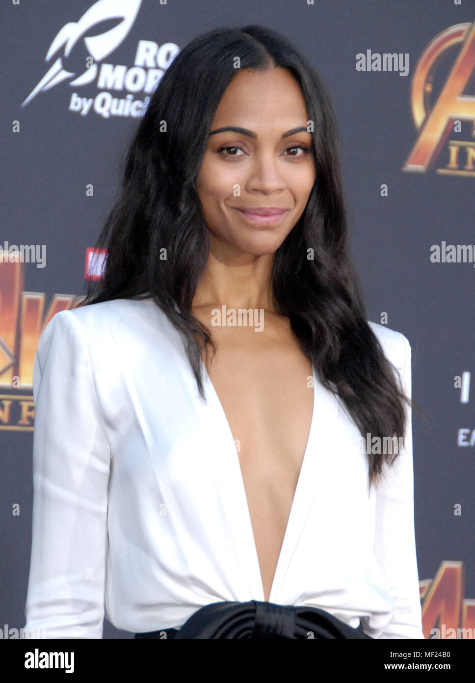 Los Angeles, Californie, USA. 23 avril, 2018. L'actrice Zoe Saldana assiste à la première mondiale de Disney et de merveilles 'Avengers : Infinity War' le 23 avril 2018 à Los Angeles, Californie. Photo de Barry King/Alamy Live News Banque D'Images