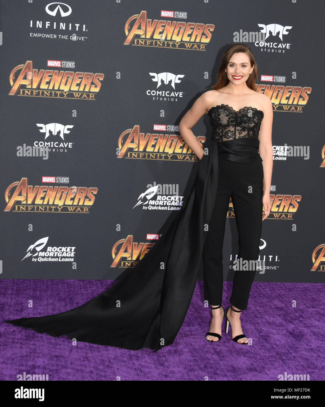 Los Angeles, Californie, USA. 23 avril, 2018. L'actrice Elizabeth Olsen assiste à la première mondiale de Disney et de merveilles 'Avengers : Infinity War' le 23 avril 2018 à Los Angeles, Californie. Photo de Barry King/Alamy Live News Banque D'Images