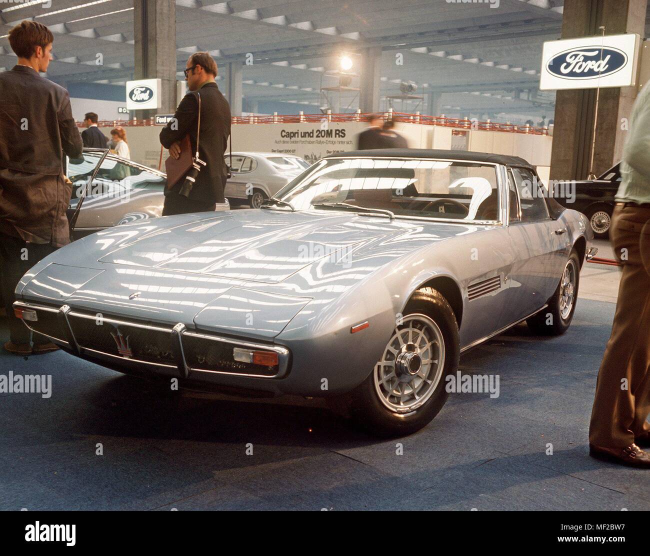 Une Maserati Ghibli dans le Salon International de l'Automobile de Francfort 1969. La voiture de sport a une cylindrée de 4,7 litres et atteint une vitesse maximale de 280 km/h. L'organisme vient de Ghia. Dans le monde d'utilisation | Banque D'Images