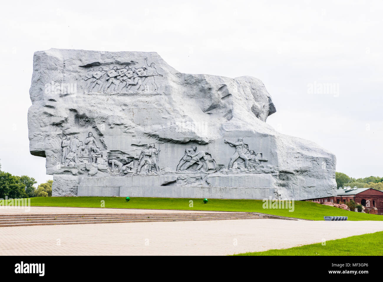Monument De Guerre Dans La Forteresse De Brest Brest Bi lorussie C monument-de-guerre-dans-la-forteresse-de-brest-brest-bi-lorussie-c