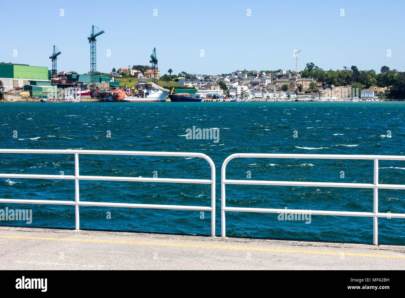 Le Port de Ribadeo dans l'estuaire d'ot, dans la limite entre les régions de Galice et Asturies, dans le Nord de l'Espagne Banque D'Images