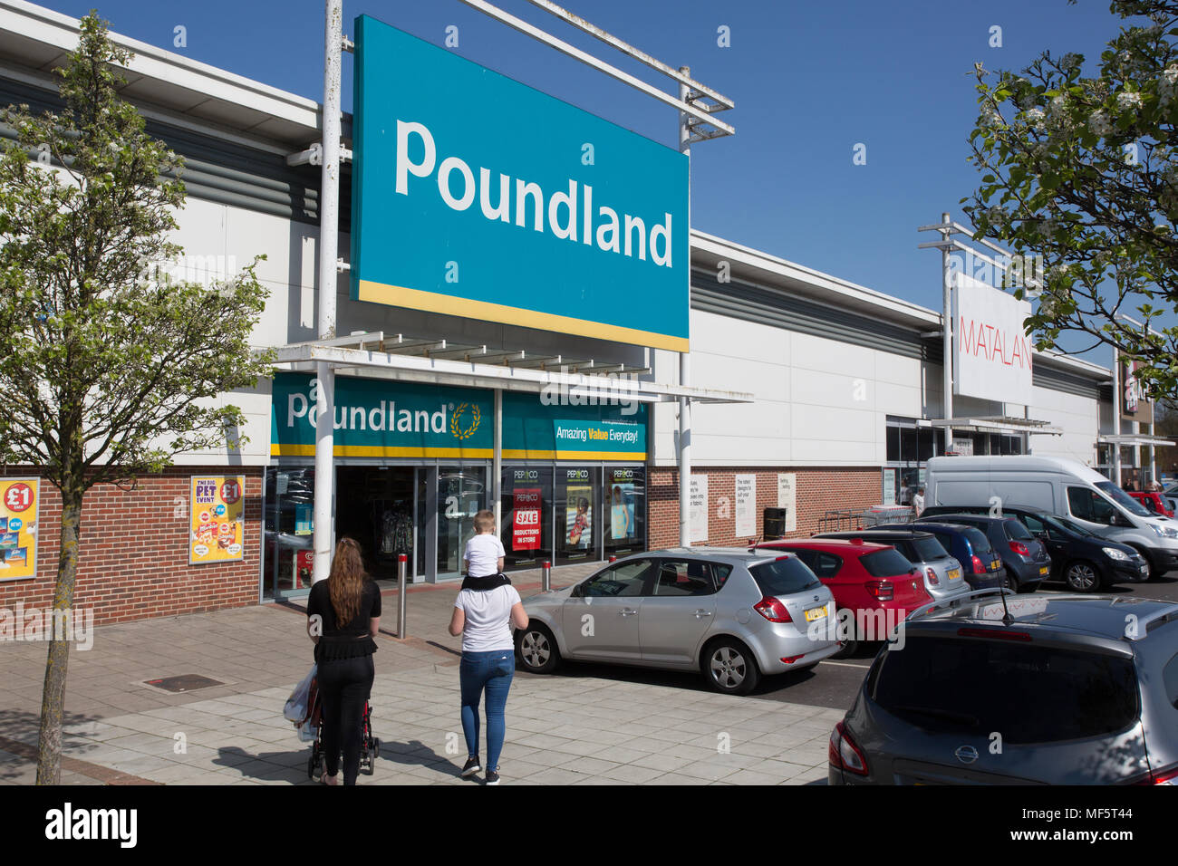 Poundland store à B-6673 Retail Park, Kent Banque D'Images