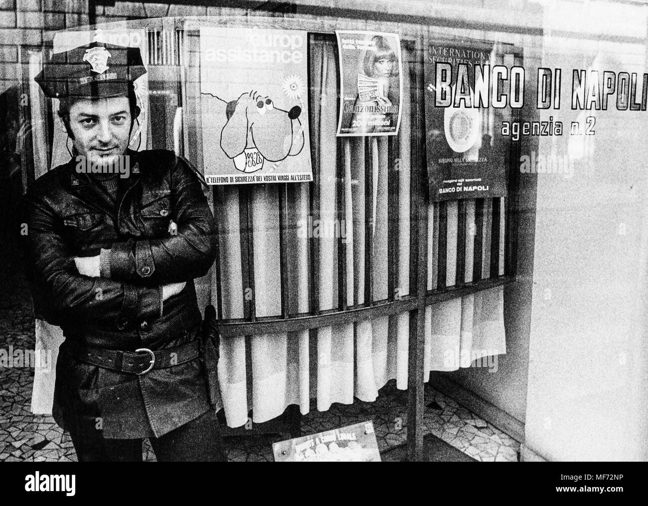 La police privée, Banco di Napoli, Milan, 1970 Banque D'Images