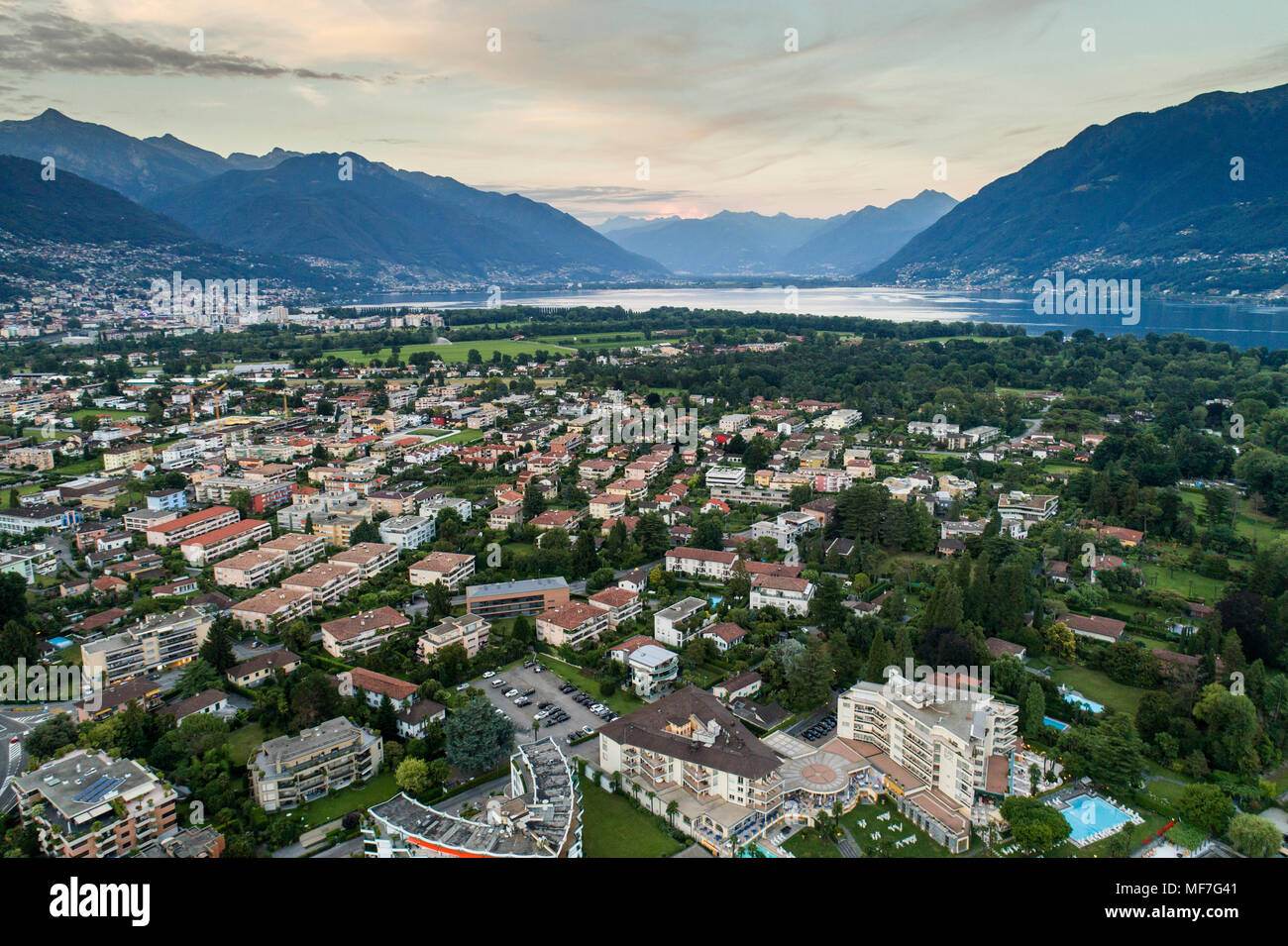 Suisse, Tessin, vue aérienne de Locarno, le Lac Majeur Banque D'Images