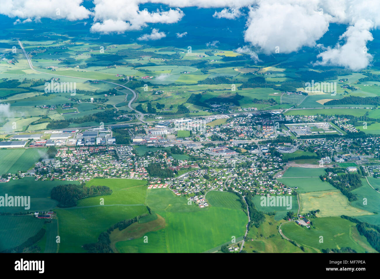 Photographie aérienne de belle terre verte , Norvège Banque D'Images