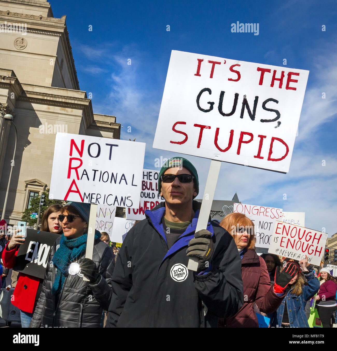 Pour notre vie mars rassemblement contre la violence par arme à feu le 24 mars 2018 à Washington, DC. Des centaines de milliers de personnes de tous âges se sont réunis à Pennsylvania Avenue exigeant la fin de l'école de masse à feu et la violence armée en Amérique. Banque D'Images