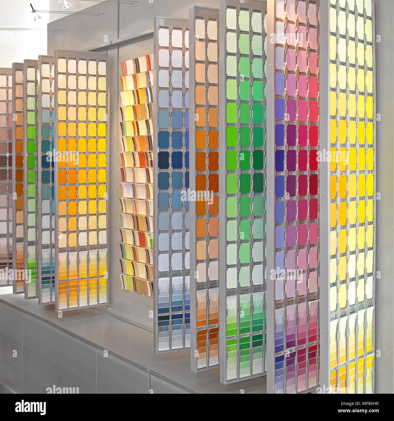 Palette De Couleur Pour La Peinture Au Mur Banque Dimages Photo