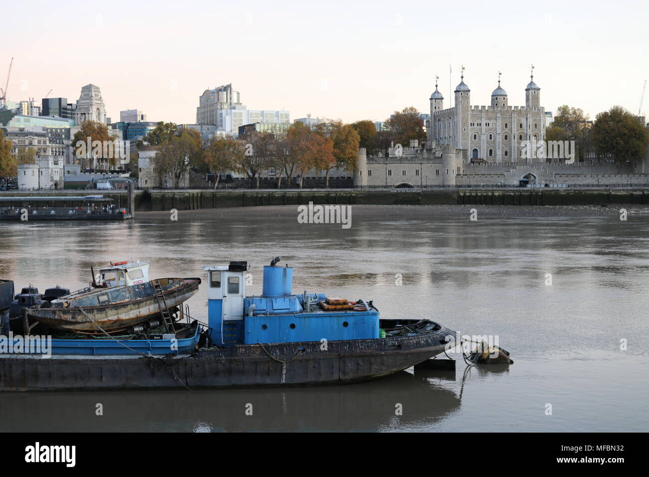 Voile sur la rivière Thames, London, England Banque D'Images