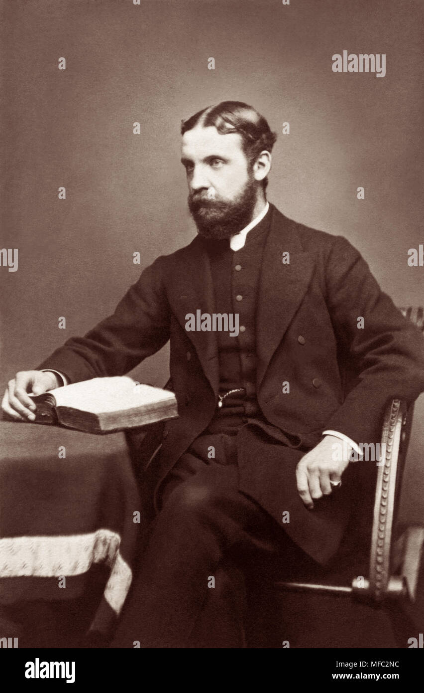 Le ministre anglican Edward Carr Glyn (1843-1928) comme un jeune homme, c1870s, probablement alors qu'il était vicaire de Doncaster. Glyn allait servir (entre autres rôles) comme aumônier honoraire à la reine Victoria et comme évêque de Peterborough. (Photo par Samuel A. Walker) Banque D'Images