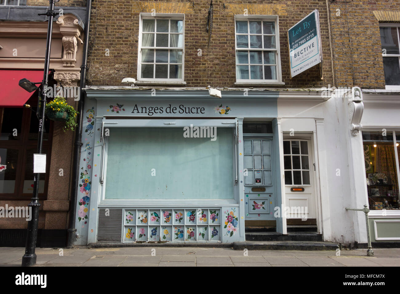 Agnes fermée de sucre et des gâteaux sucrés sur Holland Street, Kensington, à l'ouest de Londres, Royaume-Uni Banque D'Images