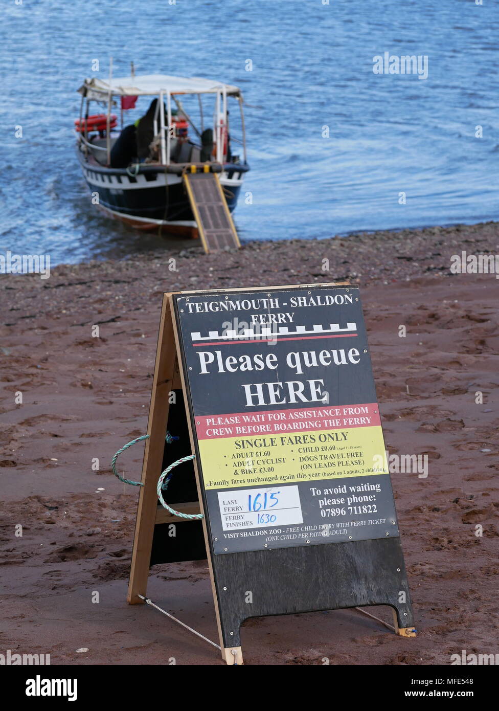 Traversier pour passagers entre Shaldon et Teignmouth Devon UK Banque D'Images