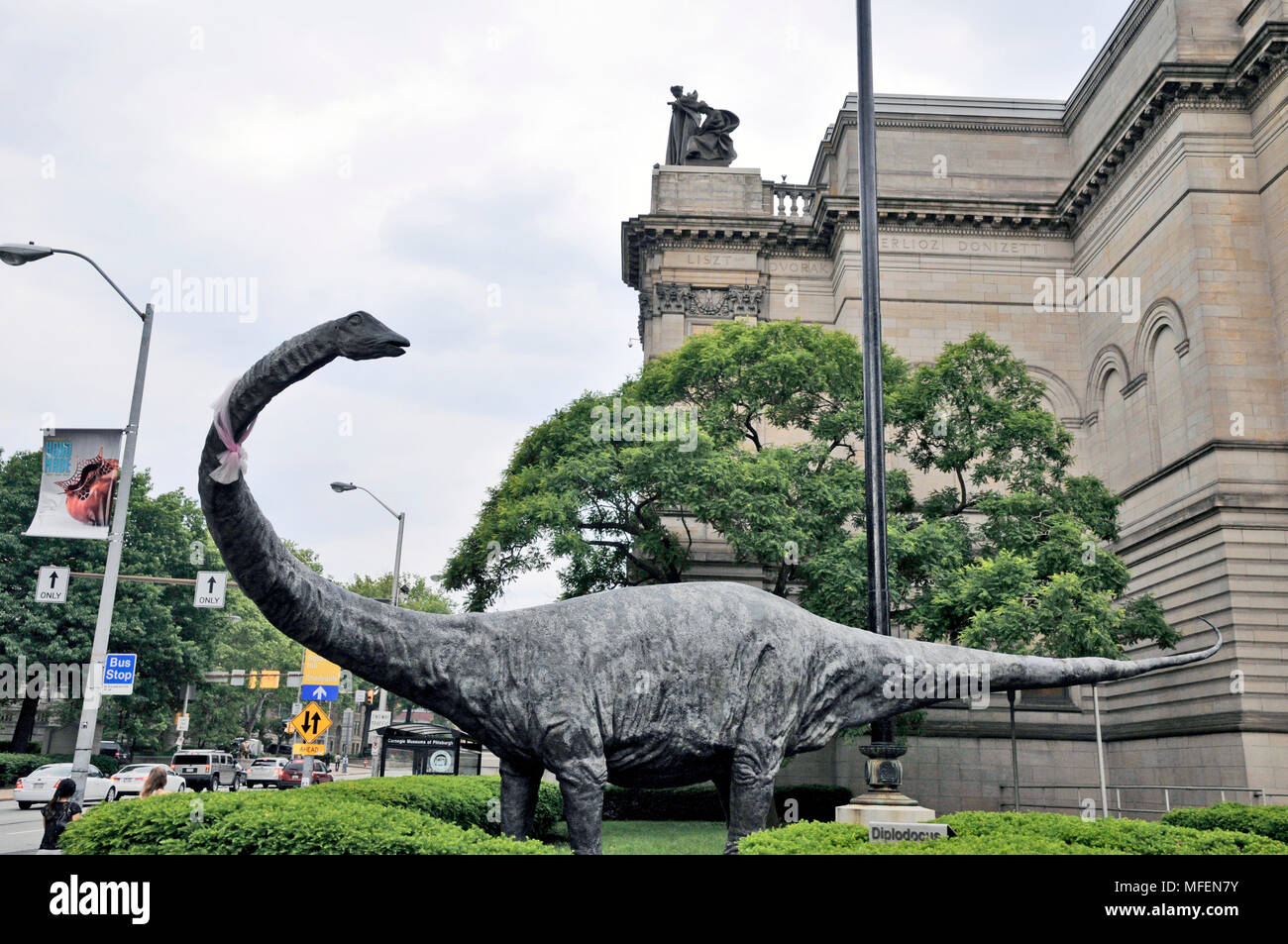 Statue de dinosaure du Carnegie "Dippy le Diplodocus", Carnegie Museums , Pittsburgh, Pennsylvanie, USA Banque D'Images