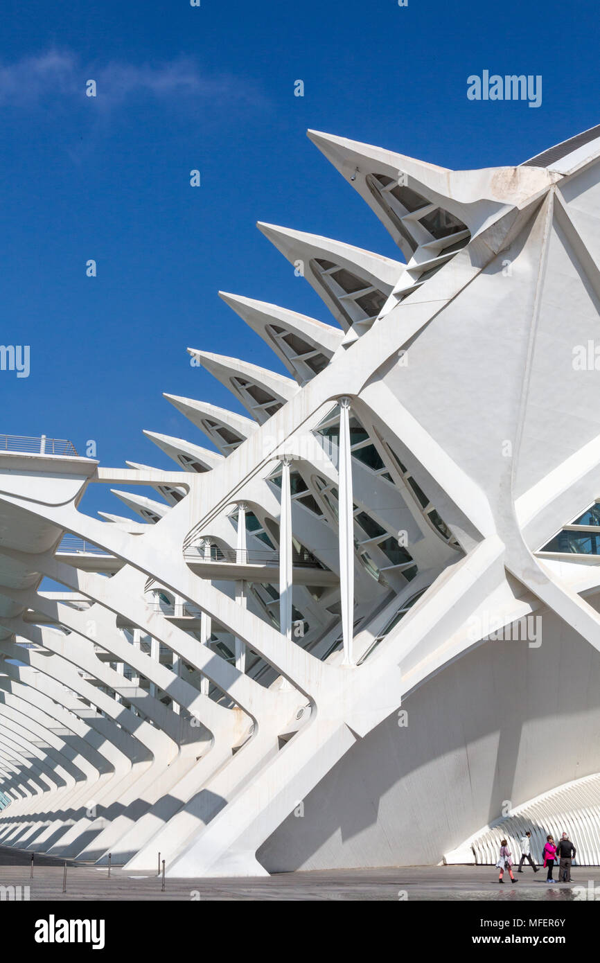 Valence/Espagne - Mars 17, 2015 : au cœur de l'architecture incroyable à Valence est le El Museu de les Ciències Principe Felipe resemb de construction Banque D'Images