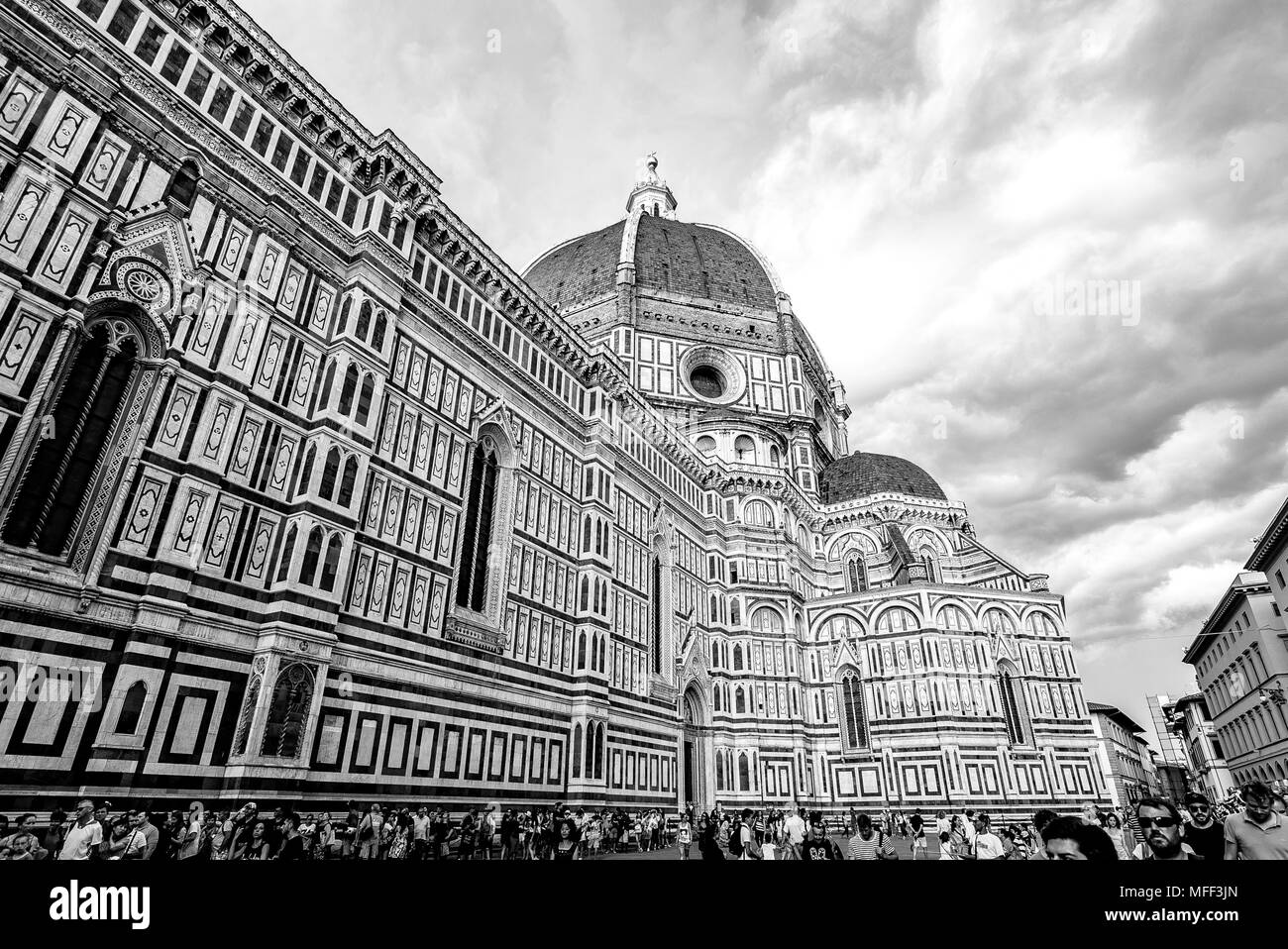 La cathédrale de Florence, la cathédrale de Santa Maria del Fiore ou le Duomo di Firenze italien. Le complexe cathédrale est situé sur la Piazza del Duomo. Banque D'Images