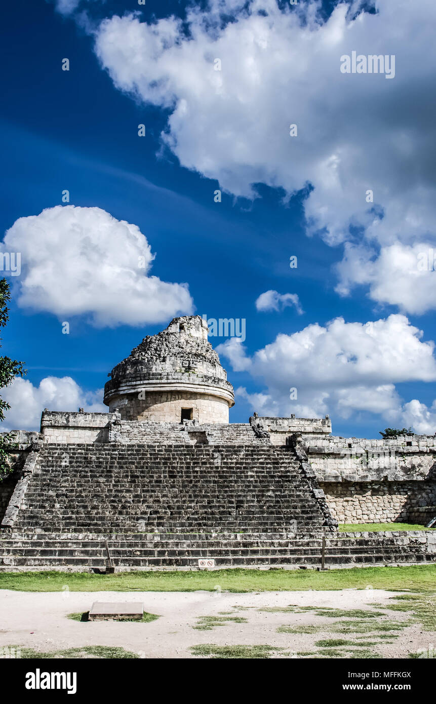 L'un des monuments remarquables sur le site archéologique de Chichen Itza, Merveille du Monde Banque D'Images